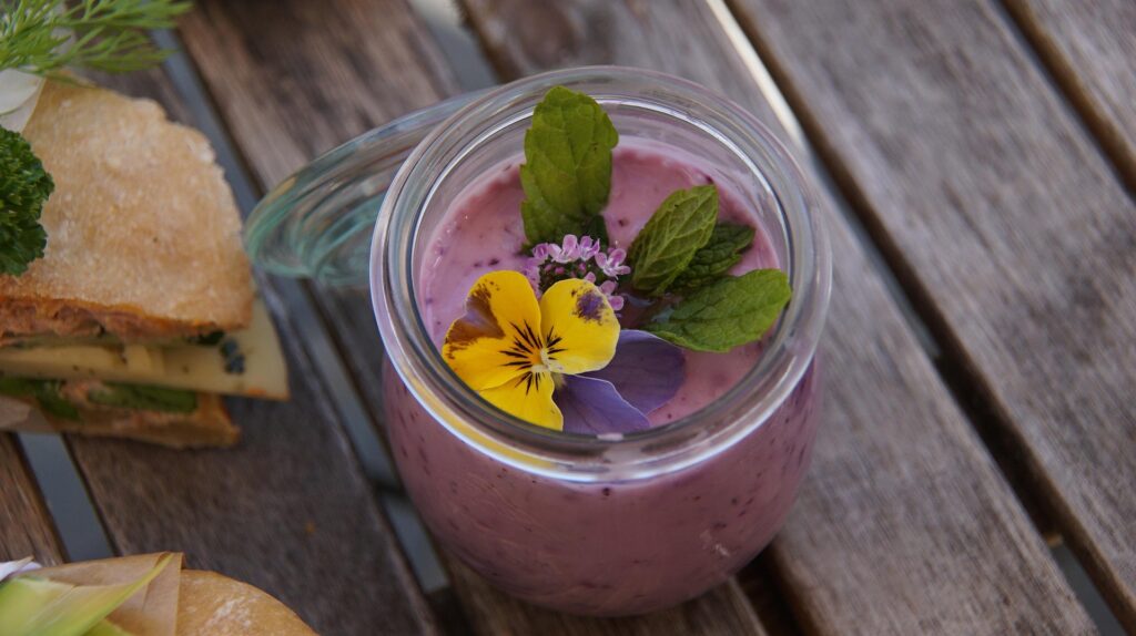 Heidelbeerjoghurt im Glas